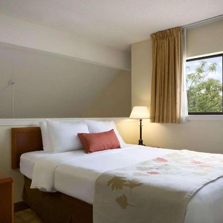 Affordable Suites Of America Grand Rapids Kentwood Exterior photo