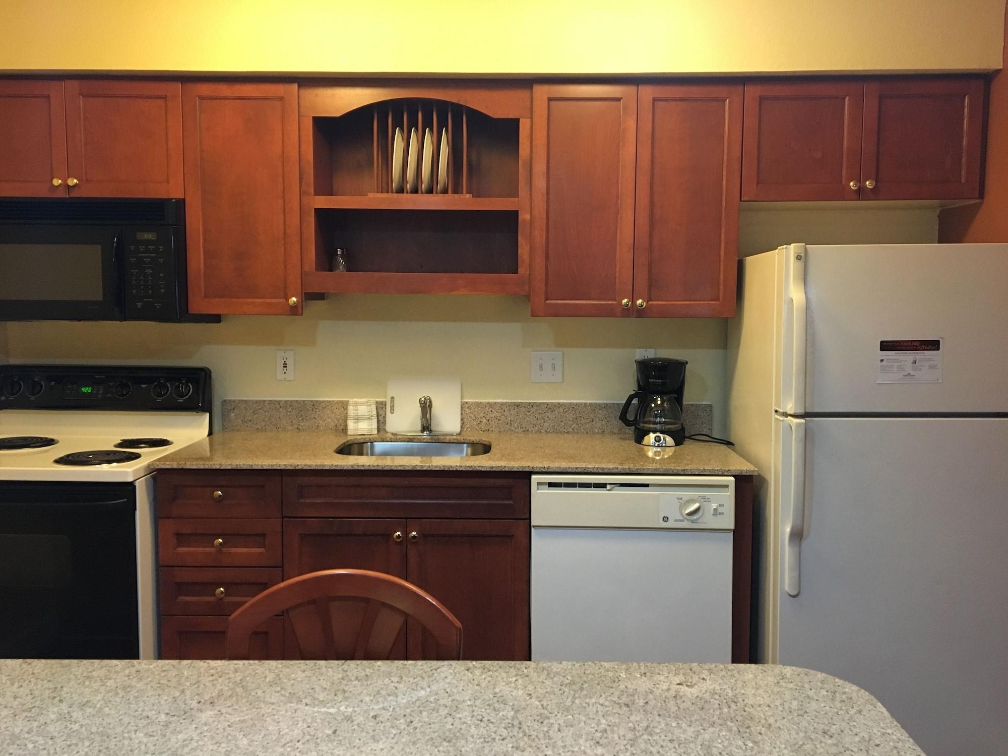 Affordable Suites Of America Grand Rapids Kentwood Exterior photo