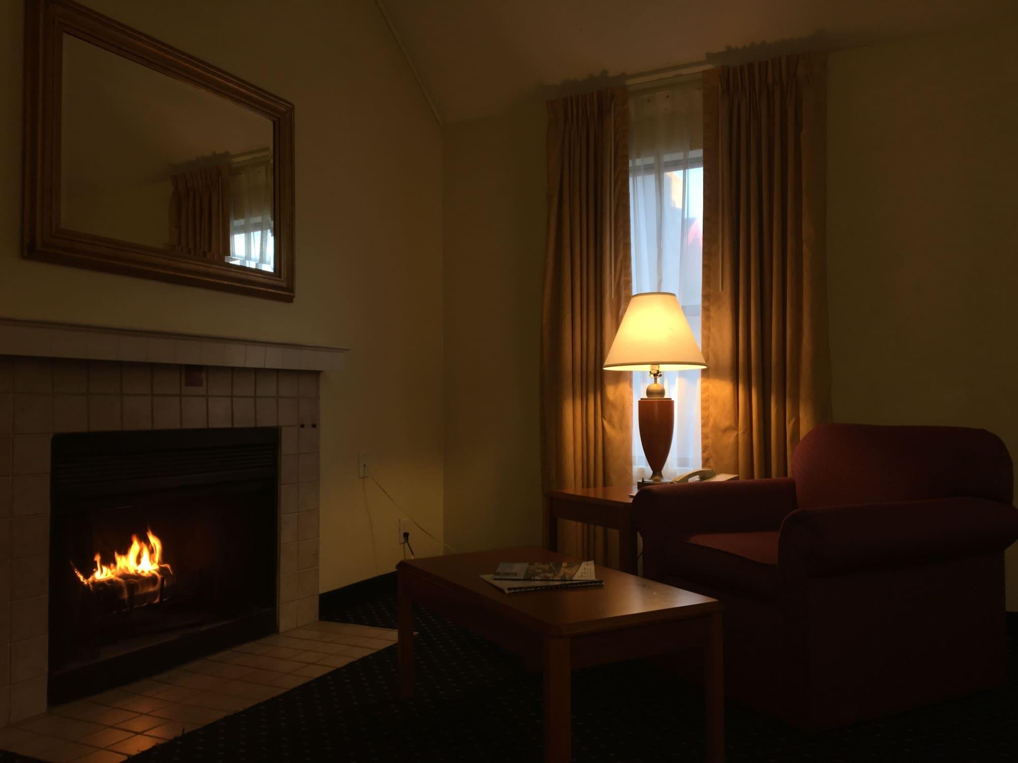 Affordable Suites Of America Grand Rapids Kentwood Exterior photo
