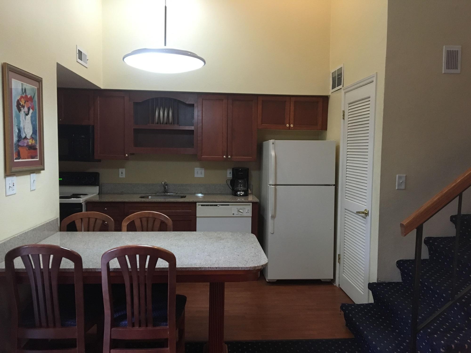 Affordable Suites Of America Grand Rapids Kentwood Exterior photo