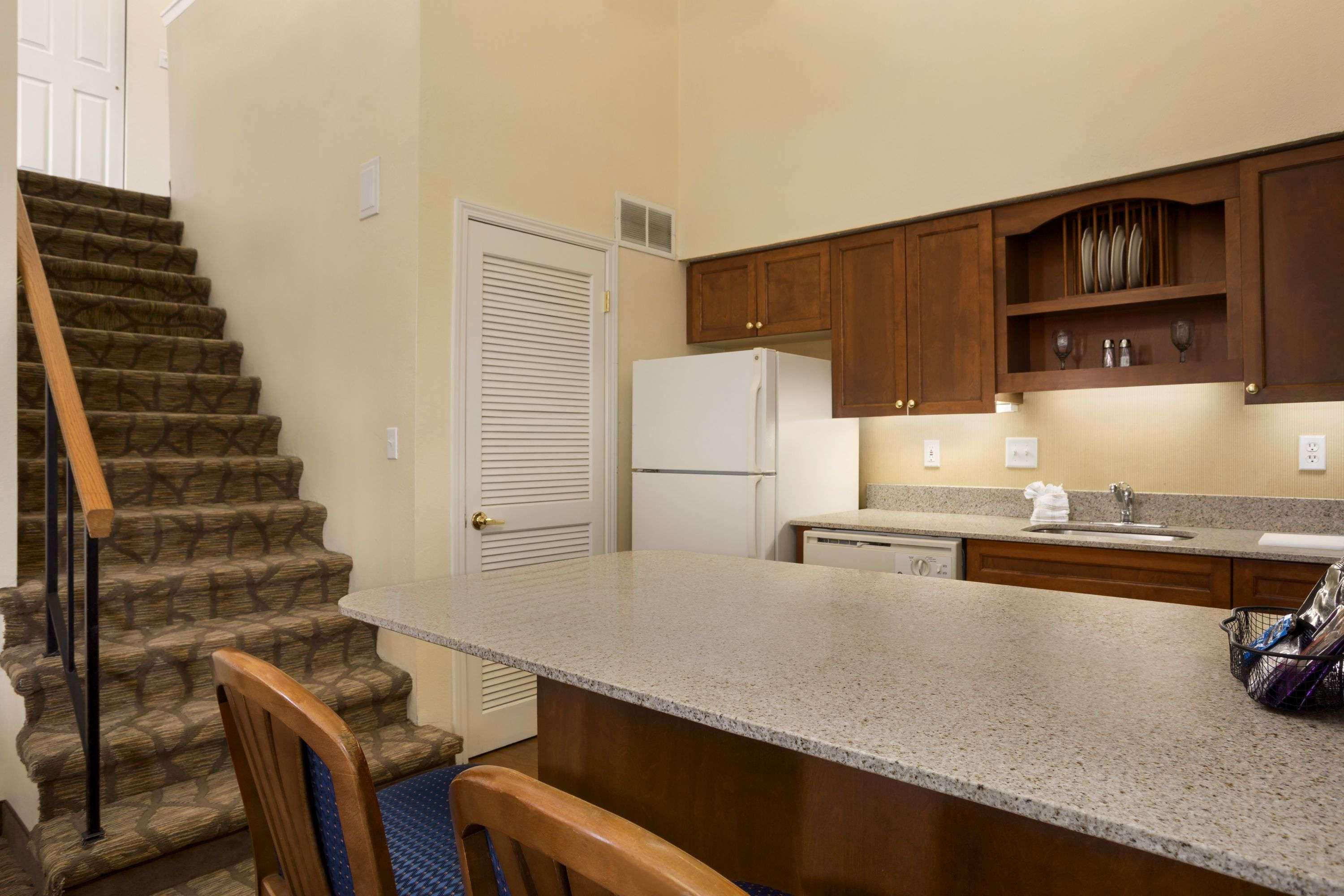 Affordable Suites Of America Grand Rapids Kentwood Exterior photo